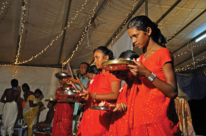 Mauritius worshippers